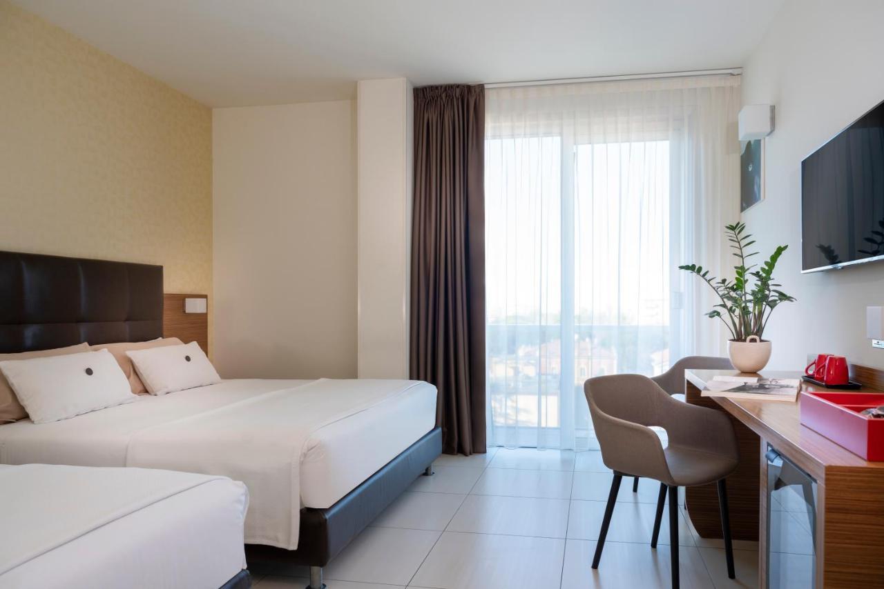 Aqua Hotel ريميني المظهر الخارجي الصورة